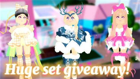 Royale High Huge Set Giveaway Royale High Giveaways YouTube