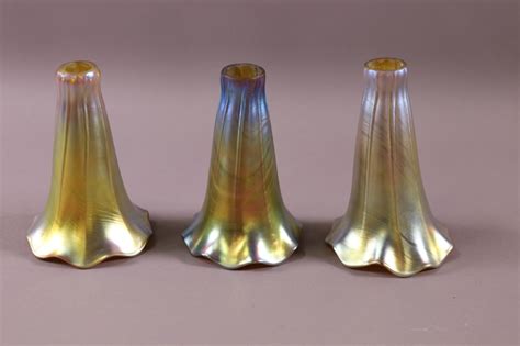 Three Art Glass Tulip Shades Redlands Antique Auction