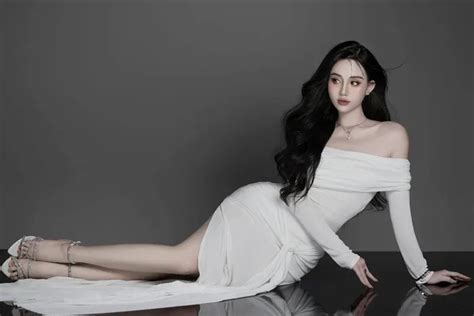 Chiêm ngưỡng body bốc lửa của hot girl Hà Thành Titanic Nơi mọi thứ được chia sẻ