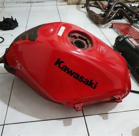 Tangki Tengki Bensin Merah Ninja R Karbu Tak Cc Ninbu Tangky