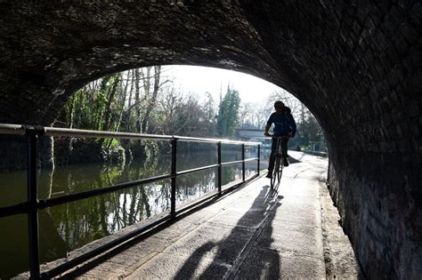 In Sardegna La Prima Pista Ciclabile Solare D Italia Ecoblog