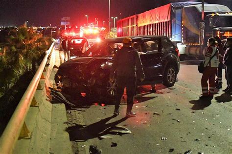 Choque De Camionetas En Puente De Torreón Deja Tres Lesionados El