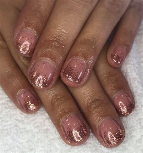 Shellac Design Floating Glitter Nude Nails Cnd Nude Nickers Shellac Designs Nails Shellac