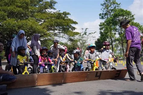 Yuk Intip Kehebohan Anak Anak Push Biker Di Gor Jayabaya Kota Kediri