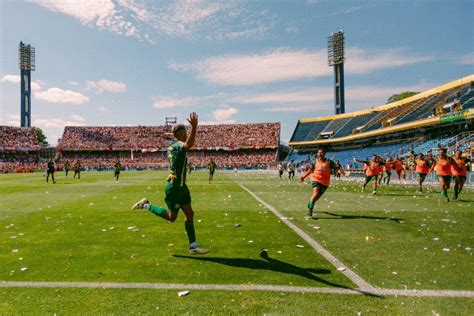 Primera Nacional 2024 Aldosivi derrotó a San Martín de Tucumán y