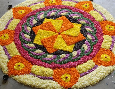 Worlds Largest collection of Pookalams (Flower Carpet): Complicated ...