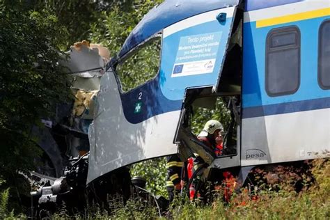 Czech Republic Train Crash Three Dead And Dozens Injured As Two