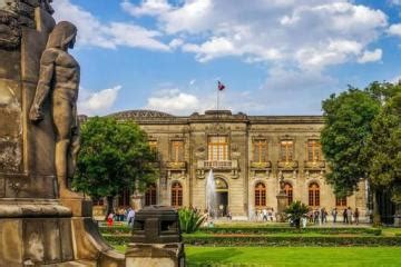 Chapultepec Castle & Anthropology Museum Tour | Amigo Tours