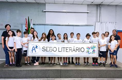 Sebo Literario - Alunos do Colégio Almeida Júnior arrecadam livros para o Sebo Literário