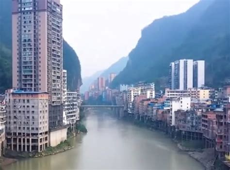 Cidade Na China Conhecida Como A Mais Estreita Do Mundo