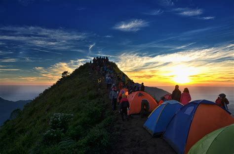 Gunung Andong Tiket Jalur Pendakian Fasilitas Januari