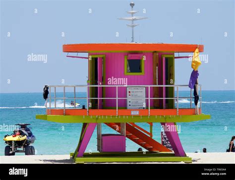 Miami Beach Pink Lifeguard House Hi Res Stock Photography And Images