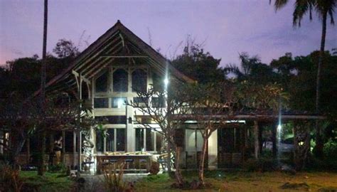 seavibes villa beachfront villa  pelabuhan ratu geopark ciletuh