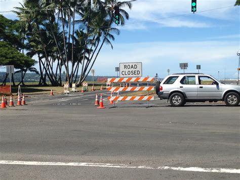 High Surf Causes Partial Closure Of Bayfront Highway Big Island Now