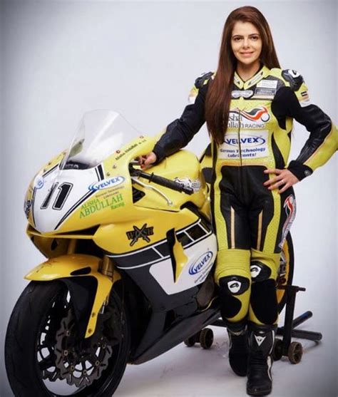 Hot Sexy Alisha Abdullah Bikini Pics