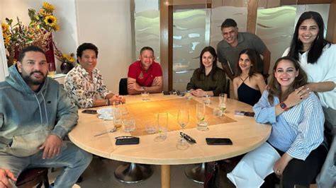 Sachin Tendulkar Shares Pic With Yuvraj Singh Ajit Agarkar Brian Lara