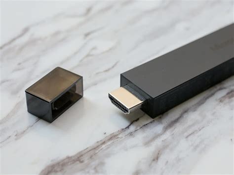 Microsoft Wireless Display Adapter review: Beam your laptop or tablet ...