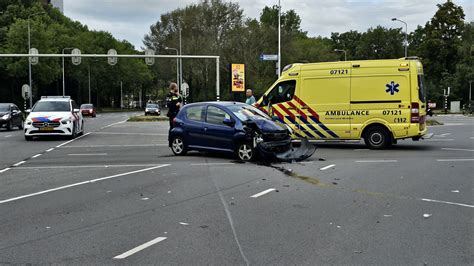 Ongeval Met Twee Autos Op Kruising In Ede Oozo Nl