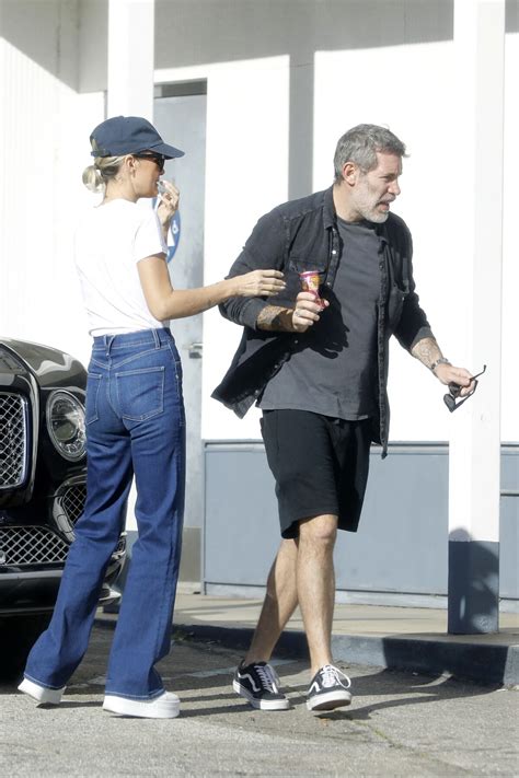 Photo Exclusif Laeticia Hallyday Et Son Compagnon Jalil Lespert S