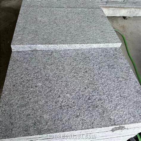 G623 Chinese Grey Granite Flamed Tiles Flooring From China