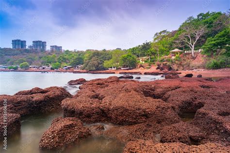 Behind Goa Beach Rocks Hidden Telegraph