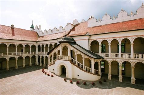 Zamek w Baranowie Sandomierskim Baranów Sandomierski hotel