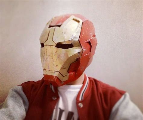 Iron Man Mark 7 Helmet Pepakura