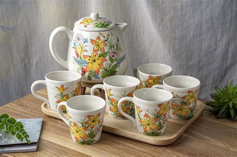 Cute Tea Set · Free Stock Photo