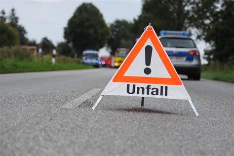 Vier Personen Verletzt Bei Unf Llen In Gahlenz Und Freiberg