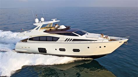 Nuevo Yate De Lujo De Ferretti Evolution De Metros De Eslora En Venta