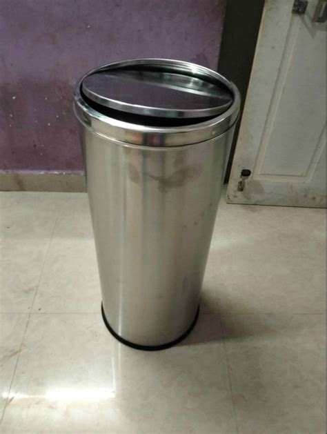 Swing Type Silver Feet Stainless Steel Dustbin Material Grade Ss