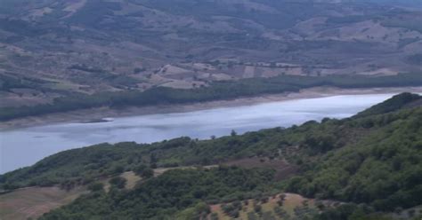 Lago Di Occhito In Carenza Idrica Colture A Rischio