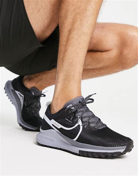 Nike Running Trail Pegasus 4 Trainers In Black And White Shopstyle