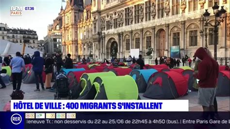 Paris Des Centaines De Migrants S Installent Devant L H Tel De Ville