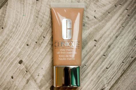 Best Foundation for Oily Skin