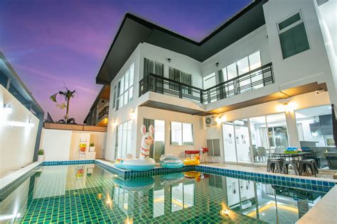 DV-2170 พูลวิลล่าพัทยา 4 ห้องนอน 4 ห้องน้ำ