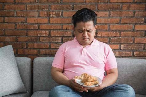 Recognizing Binge Eating Symptoms Causes And Treatments