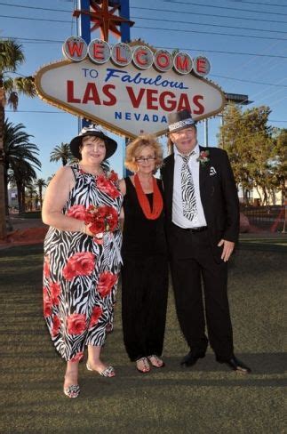 Welcome to Las Vegas sign! Ceremony by WeddingVowsLasVegas.com