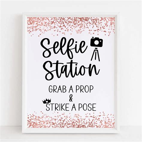 Selfie Station Signs