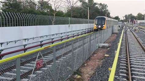 Agra Metro Completes First Test Run Hindustan Times