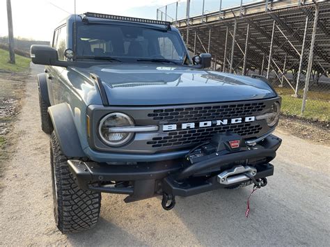 Factory Warn Winch On Lux Badlands Sasquatch Bronco6g 2021 Ford