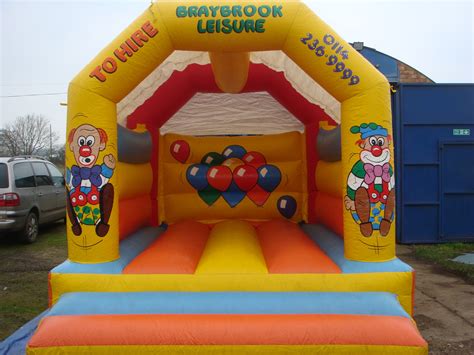 Clown Castle Bouncy Castle Hire In Suffolk Essex And Norfolk