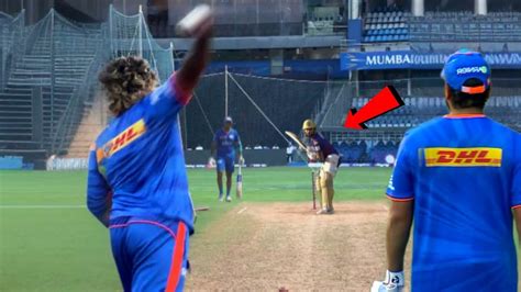 Virat Kohli Facing Lasith Malinga S Toe Crushing Yorker While Rohit