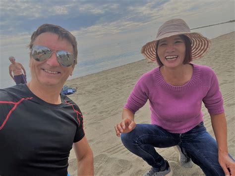 A marketing lesson on the beach - Jonny Hates Marketing