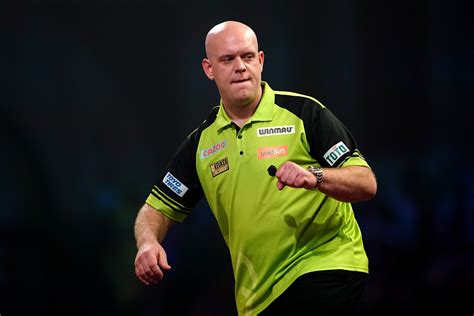 Michael Van Gerwen Beats Raymond Van Barneveld In European Darts Open