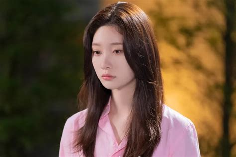 Jung Chaeyeon Es Una Heredera Chaebol Desesperada Por Terminar Su