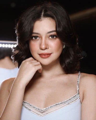 Sue Ramirez Artis Cantik Filipina Yang Menjadi Sosok Inspiratif Di