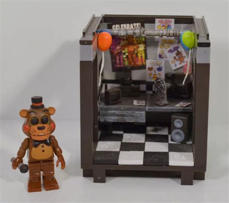 Fnaf The Office And Golden Freddy Mcfarlane Set 12031 Five Nights At