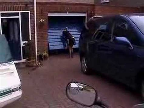 Funny Garage Door Videos – Bozz's Blog