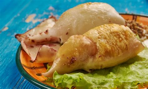 Premium Photo Lulas Recheadas Portuguese Dish Stuffed Squid With